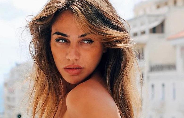 To backstage video από τη φωτογράφιση της Κόνι Μεταξά για το Playboy