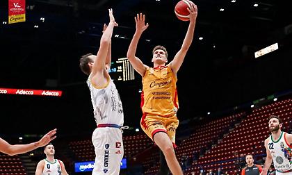 Επιβίωσε σε απίστευτο θρίλερ και πέρασε στα ημιτελικά η Πέζαρο