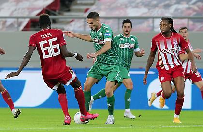 Σαν «ψάρι» στο αγκίστρι ο Ολυμπιακός, όταν δέχεται πρώτος τέρμα