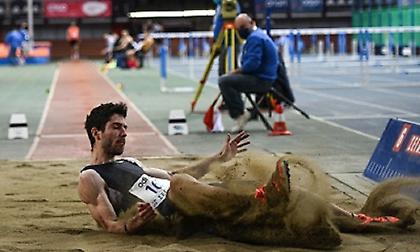 Πανελλήνιο Κλειστού Στίβου: Εύκολη νίκη Τεντόγλου, ενθαρρυντική εμφάνιση Δουβαλίδη για τη συνέχεια