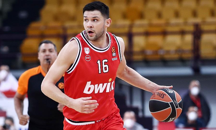 Θα γίνει πατέρας ο Παπανικολάου