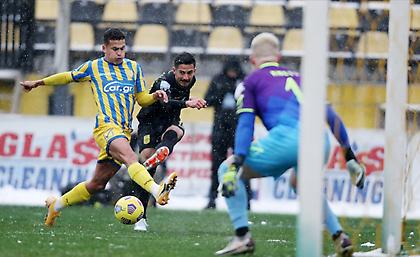 Άρης-Παναιτωλικός: Το δύσκολο «στοπ» του Κνετ στον Μπρούνο (vid)