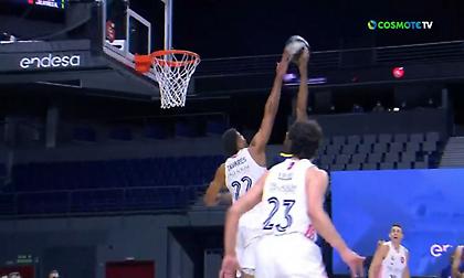 Έσβησε τα... φώτα δις στον Ντέιβις ο Ταβάρες (vid)