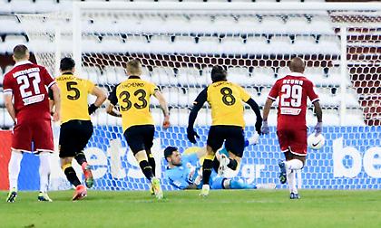 ΑΕΚ: Το πέμπτο πέναλτι που πιάνει ο Αθανασιάδης