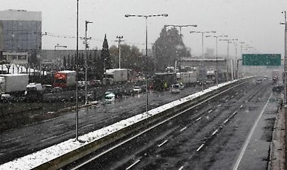 Μήδεια: Ανοιχτή η Αθηνών-Λαμίας - Που έχει διακοπεί η κυκλοφορία και που χρειάζονται αλυσίδες