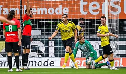 Ο «καυτός» Γιακουμάκης έστειλε τη Φένλο στα ημιτελικά!