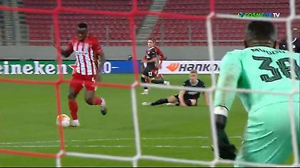 Ολυμπιακός-Αϊντχόφεν: Η κακή επιλογή του Καμαρά που δεν έφερε το 4-2 (video)