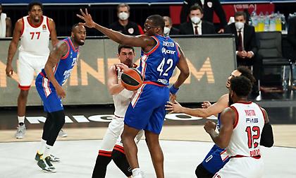 Διασυρμός για… πλάκα από την Εφές για τον Ολυμπιακό!