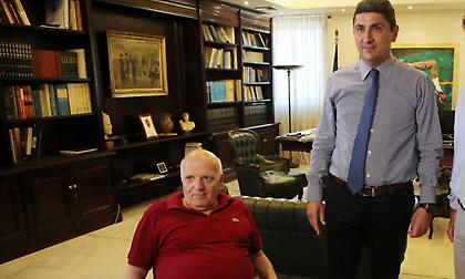 Ομοσπονδία ΑμεΑ σε Αυγενάκη: «Καταγγελία για επικοινωνιακούς λόγους πριν τις εκλογές»