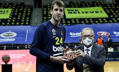 Βραβεύτηκε ως MVP Ιανουαρίου της EuroLeague ο Βέσελι (video)