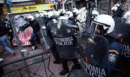 Επτά προσαγωγές κατά τη συγκέντρωση για Δημήτρη Κουφοντίνα