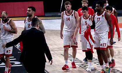 Ολυμπιακός: Βαρυχειμωνιά πέντε σερί ηττών, ζει μέρες… 2004-05 (Video)