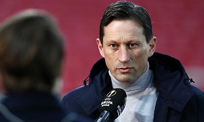 Σμιντ: «Στον Ολυμπιακό πανηγύρισαν τη νίκη σαν να κατέκτησαν το Europa League. Θα δούμε την Πέμπτη»