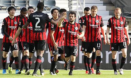 Γονάτισε την Μπάγερν η Άιντραχτ και την έβαλε στην πίεση!