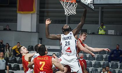 «Καθάρισε» η Γαλλία, αγωνία για Μαυροβούνιο