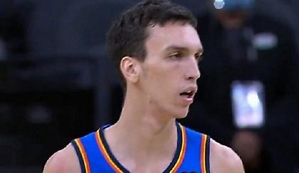 Ποκουσέφσκι: Ψάχνει τα πατήματα του στην G – League (video)