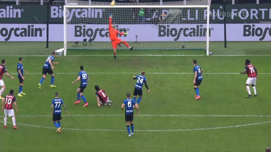 Μίλαν-Ίντερ: Απίθανος Χαντάνοβιτς, έσωσε τρεις φορές σε 1' την Ίντερ