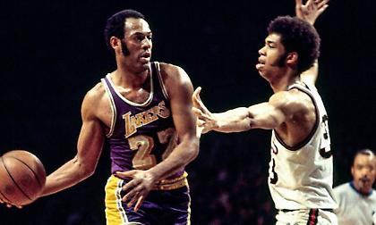 «Δεν είμαι ζώο, είμαι άνθρωπος»: Το ιστορικό πρώτο μποϊκοτάζ στο ΝΒΑ από τον Μπέιλορ το 1959 (video)