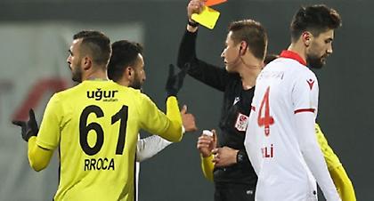 Χαμός στην Τουρκία: Αποβλήθηκε παίκτης με… μία κίτρινη κάρτα!