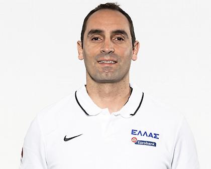 Καλαμπόκης: «Να κλείσουμε όπως αρμόζει την πορεία στα προκριματικά»