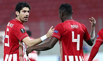 Τρεις φωτογραφίες που λένε πολλά για τον χθεσινό Ολυμπιακό...