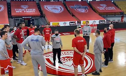 Τούρτα για τα γενέθλια του Πρίντεζη στην προπόνηση του Ολυμπιακού (video)