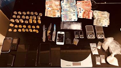 Διακινούσαν «σίσα» έξω από τον σταθμό «Αττική»- Τι βρέθηκε στο σπίτι «καβάτζα» (pic)