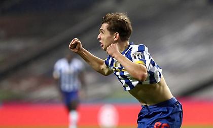 Ο «μικρός» Κονσεϊσάο έσωσε την Πόρτο και τον πατέρα του