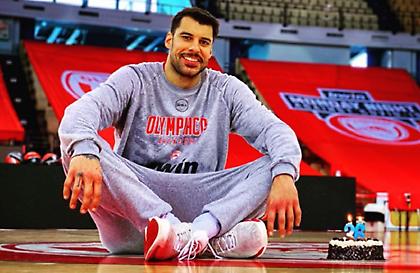 Πρίντεζης για Ολυμπιακό: «Ευγνώμων που μεγαλώνω με ό,τι αγαπώ»