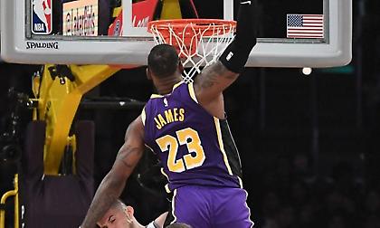 Ποσό-ρεκόρ για poster κάρφωμα του ΛεΜπρον από το 2019