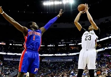 Πέλικανς-Πίστονς