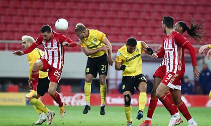 Ο Χολέμπας ως στόπερ κι ο Τιάγκο μετά από 13 παιχνίδια στον Ολυμπιακό