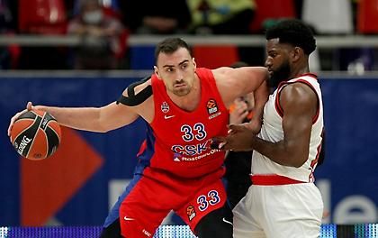 Ο Μιλουτίνοφ για πρώτη φορά στο ΣΕΦ ως αντίπαλος (vid)