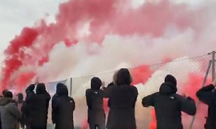 Οπαδοί της Ατλέτικο έκαναν... εξέδρα στην προπόνηση για να στηρίξουν Σιμεόνε και παίκτες (vid)