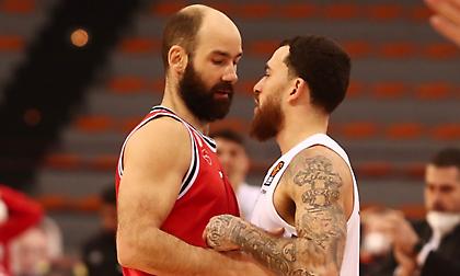 Τζέιμς: Ζήτησε τη φανέλα του Σπανούλη