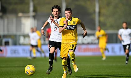 Σφίγγει ο κλοιός για την Πάρμα