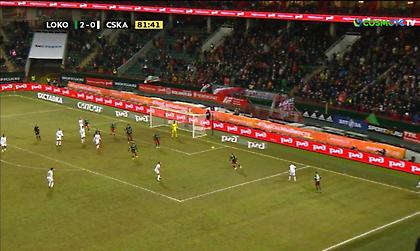 Παρ' το αλλιώς: Ο Βλάσιτς κλότσησε μαζί με τη μπάλα και το σημαιάκι του κόρνερ! (video)