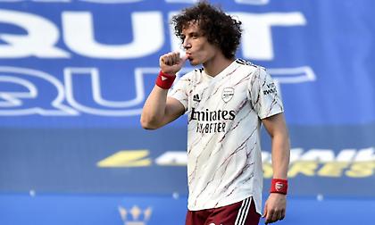 Έριξε… κανονιές στο Λέστερ και ελπίζει για τετράδα η Άρσεναλ