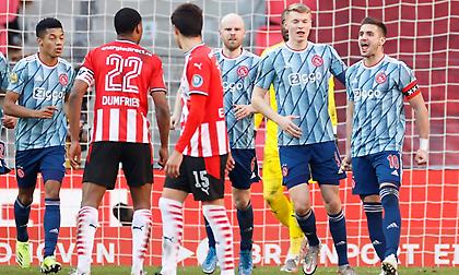 «Μανούρα» Τάντιτς και Ντάμφριζ, προπηλάκισαν τον πρώτο οι οπαδοί της PSV