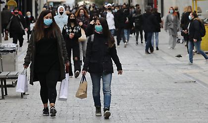 Πιερρακάκης: «Έτοιμος ο πενταψήφιος αριθμός για sms αν ανοίξει το λιανεμπόριο»