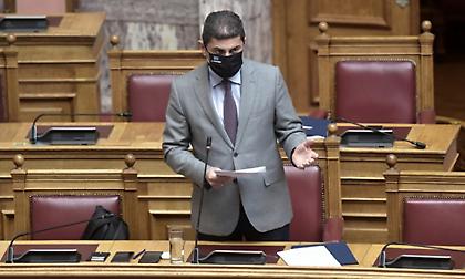 Αυγενάκης σε ΣΥΡΙΖΑ: «Δεν ζούμε στις μαύρες εποχές που έκαναν κουμάντο τα καπετανάτα και τα φέουδα»