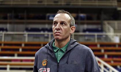 Κάτας: «Δεν είναι σοβαρός ο τραυματισμός του Παπαπέτρου»