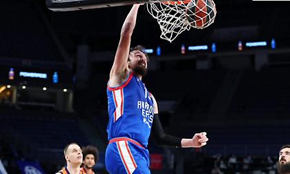 Τρίποντη «καταιγίδα» της Εφές παρέσυρε τη Βαλένθια!