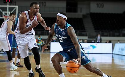 Νίκη με εξαιρετικούς Φόστερ, Γουίλτζερ για την Τουρκ Τέλεκομ στην αυλαία των «16»