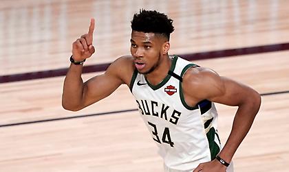 Μέμφις Γκρίζλις-Μιλγουόκι Μπακς