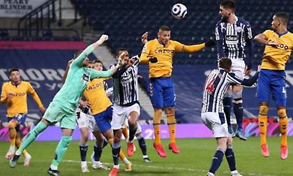 Έπιασε… τετράδα η Έβερτον, νέα νίκη για Τότεναμ