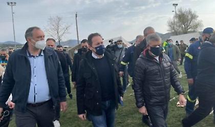 Πέτσας από Θεσσαλία: Τη Δευτέρα κατατίθενται 300.000 ευρώ σε κάθε σεισμόπληκτο δήμο