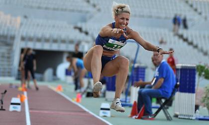 Στον τελικό με ευκολία η Παπαχρήστου