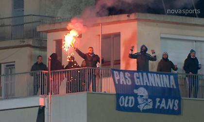 ΠΑΣ Γιάννινα-ΠΑΟ: Οι φίλοι του ΠΑΣ με... καπνογόνο σε μπαλκόνι! (video)