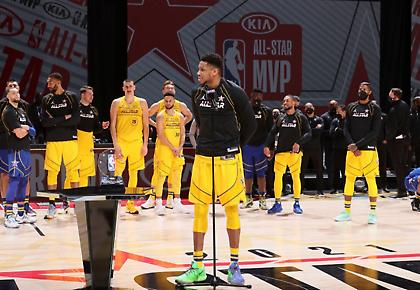 Μόνο ο Τζόρνταν, ο Γκαρνέτ και ο Γιάννης!